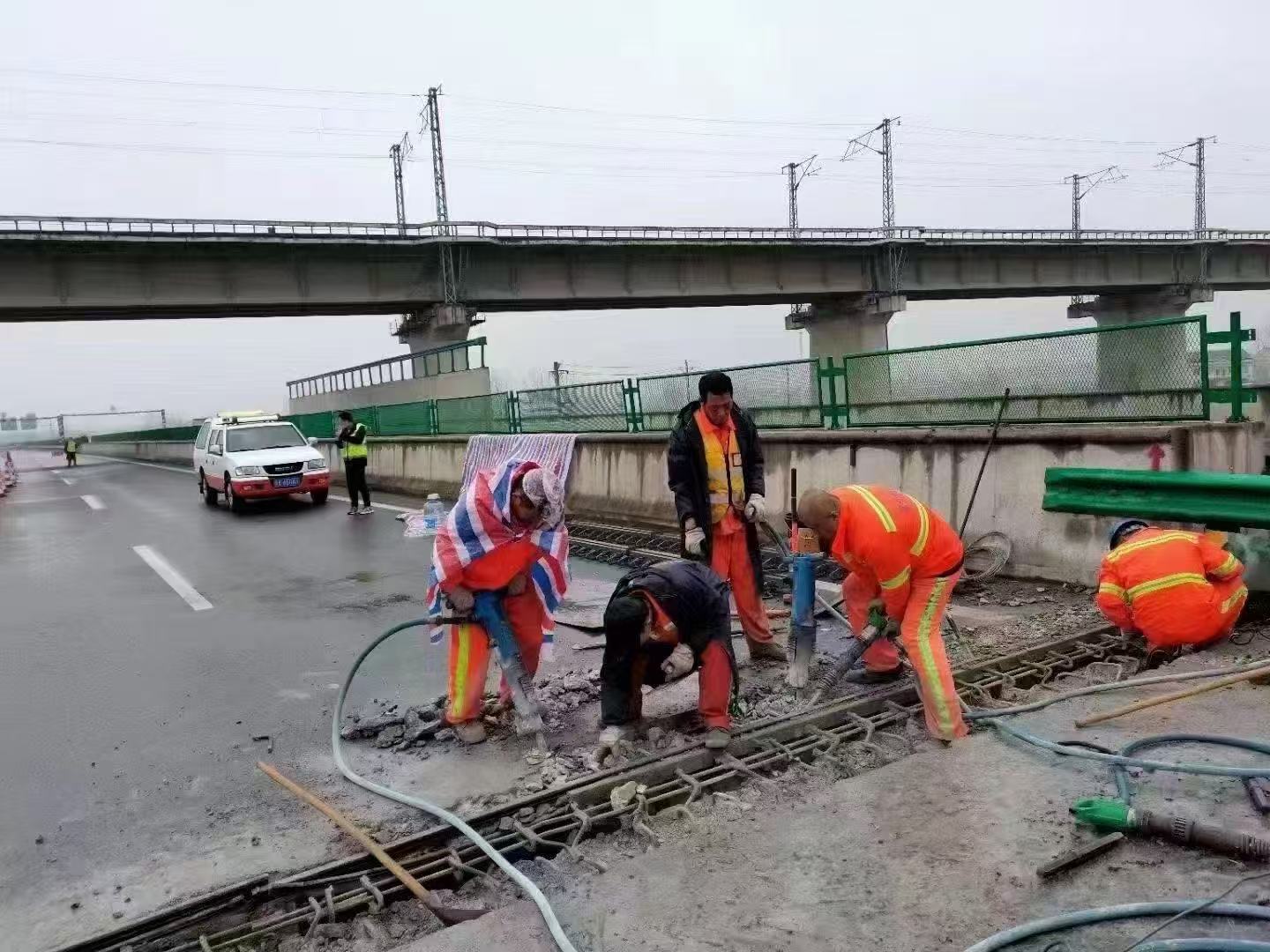 建水桥梁伸缩缝抢修料